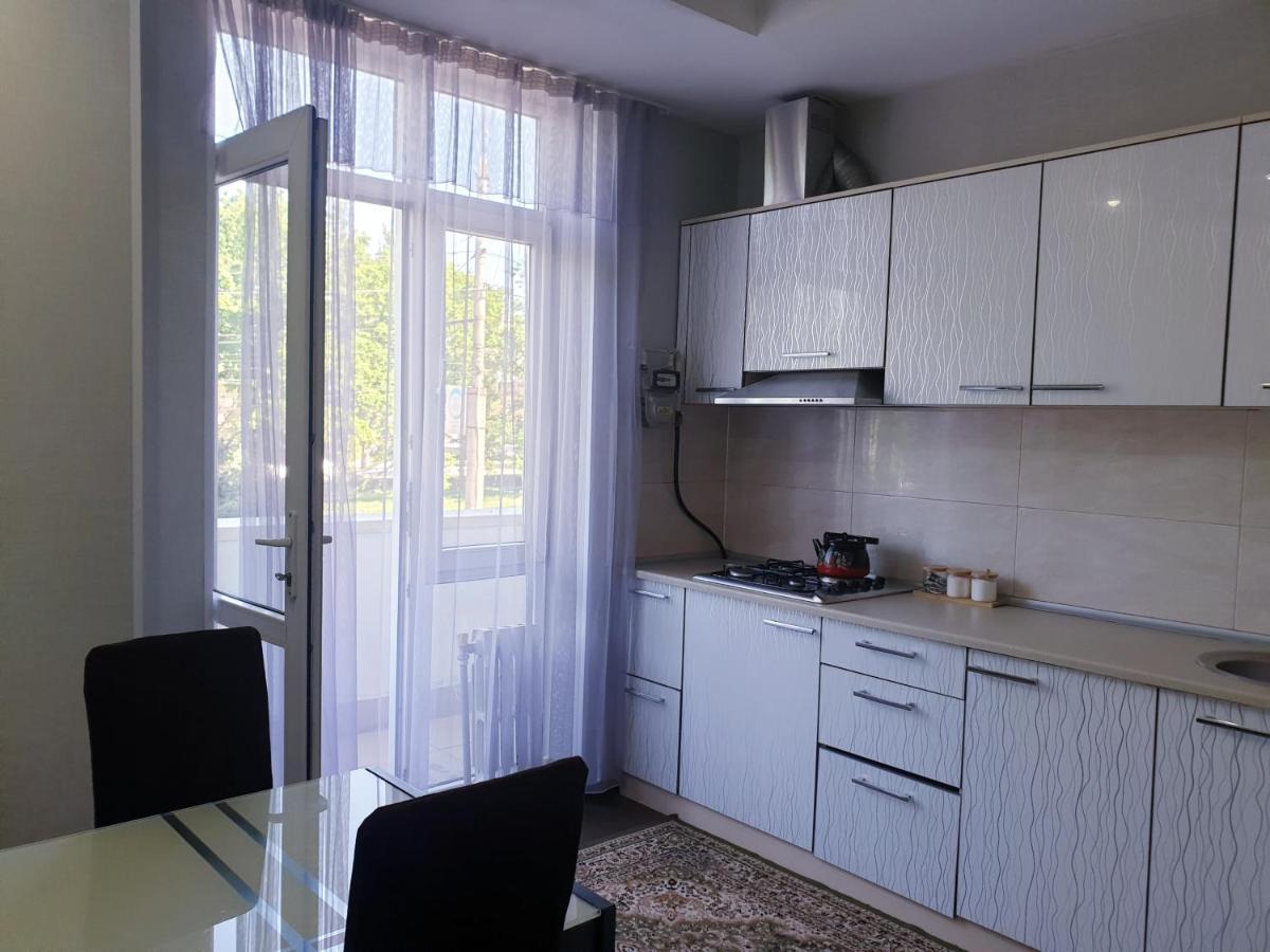 Apartments Paritet Bisjkek Eksteriør billede
